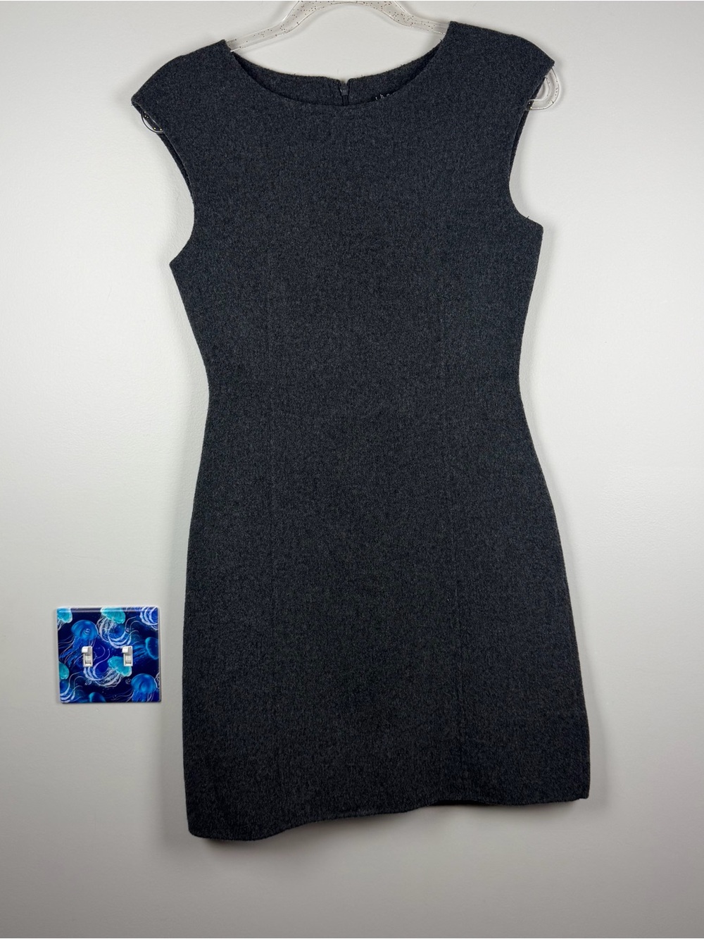 Theory Wool Blend Charcoal Gray Sleeveless Work Sheath Dress Classic Size 4